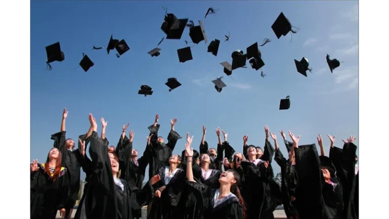 Financial Literacy Essentials Every College Student Should Master